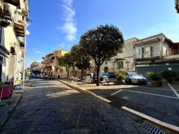 Appartamento in vendita a Napoli NA