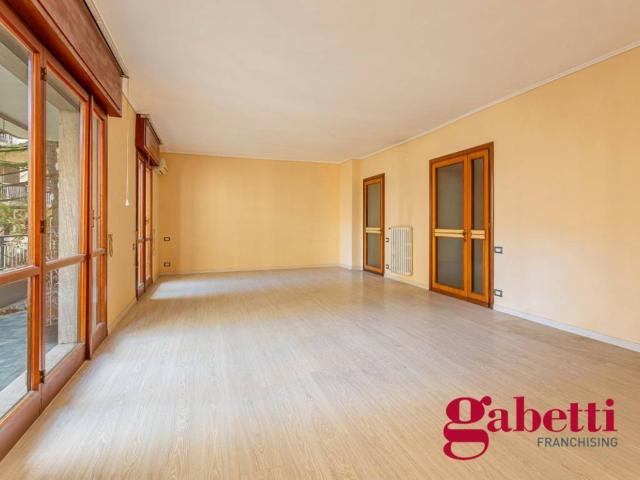 Appartamento in vendita a Napoli NA