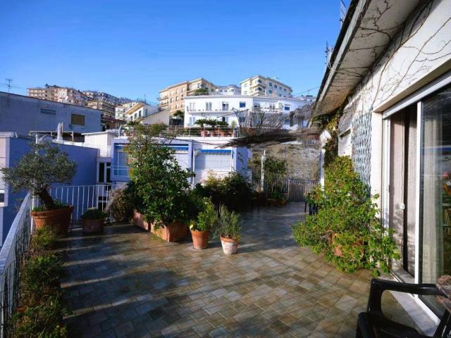 Appartamento in vendita a Napoli NA