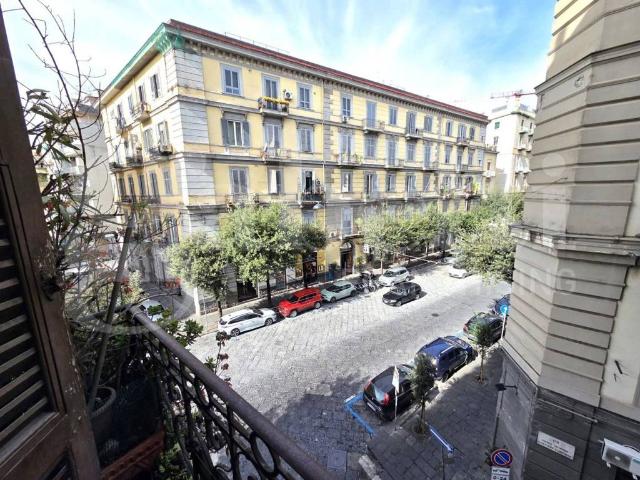 Appartamento in vendita a Napoli NA