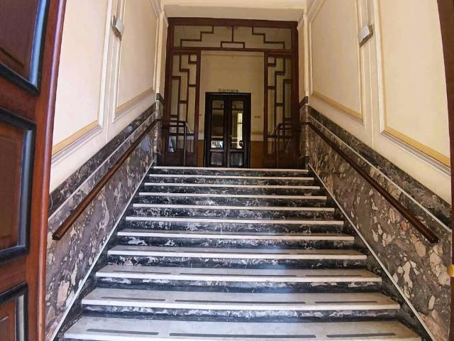 Appartamento in vendita a Napoli NA