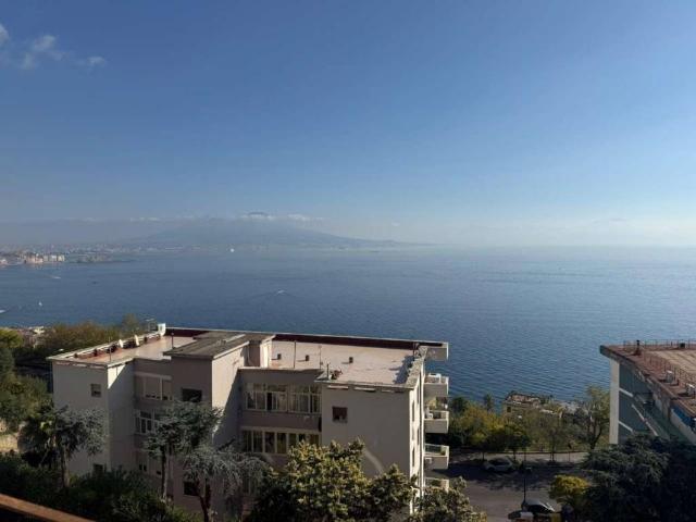 Appartamento in vendita a Napoli NA