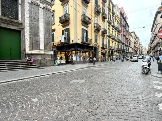 Appartamento in vendita a Napoli NA