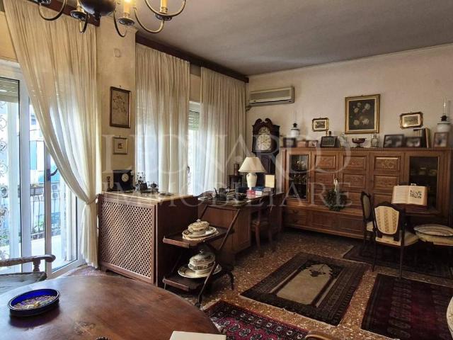 Appartamento in vendita a Napoli NA