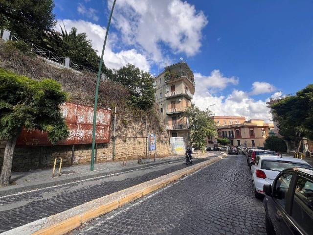 Appartamento in vendita a Napoli NA