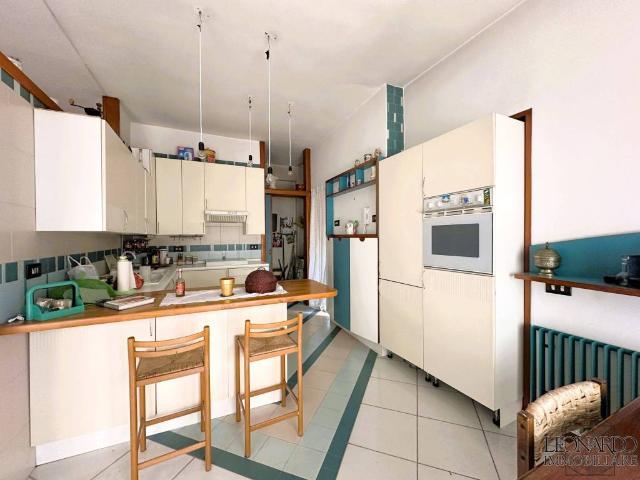 Appartamento in vendita a Napoli NA