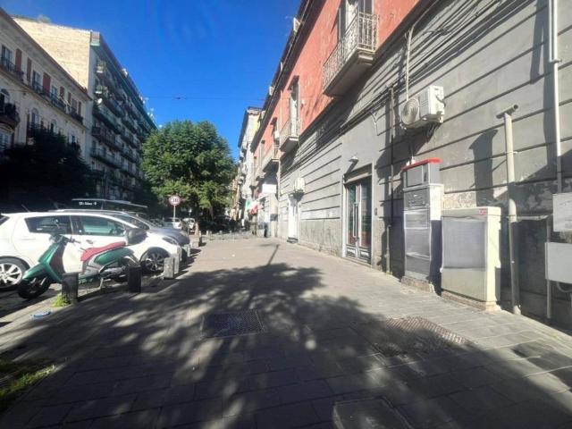Appartamento in vendita a Napoli NA