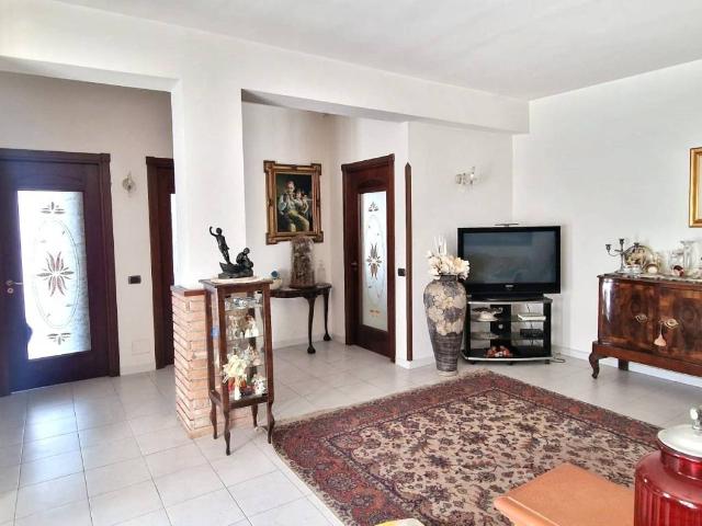 Appartamento in vendita a Napoli NA