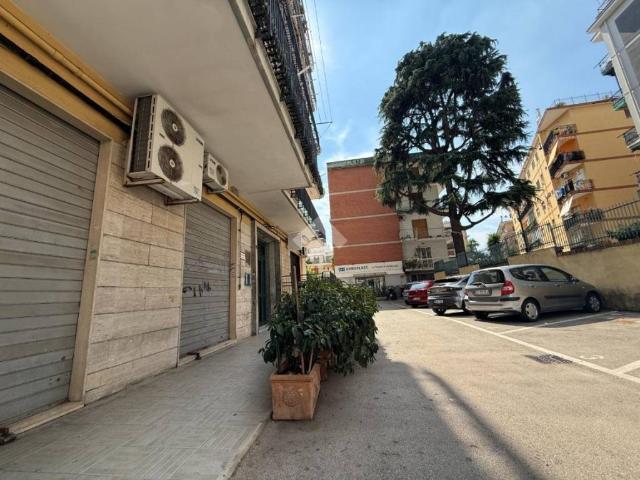 Appartamento in vendita a Napoli NA