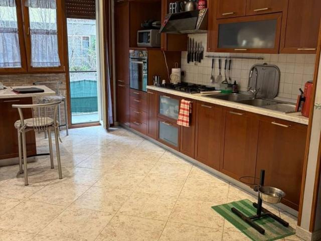 Appartamento in vendita a Napoli NA