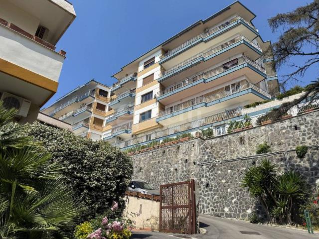 Appartamento in vendita a Napoli NA