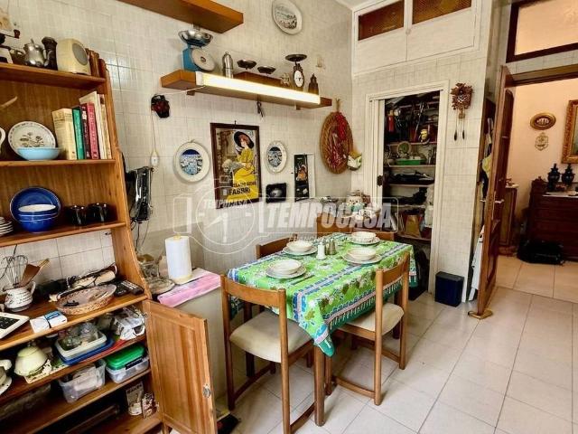 Appartamento in vendita a Napoli NA