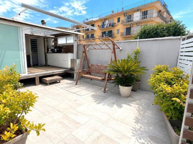Appartamento in vendita a Napoli NA