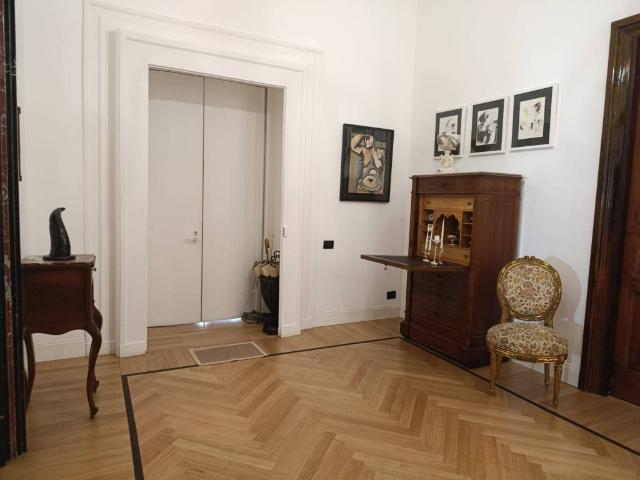 Appartamento in vendita a Napoli NA