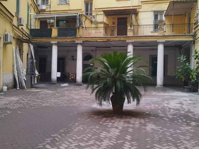 Appartamento in vendita a Napoli NA