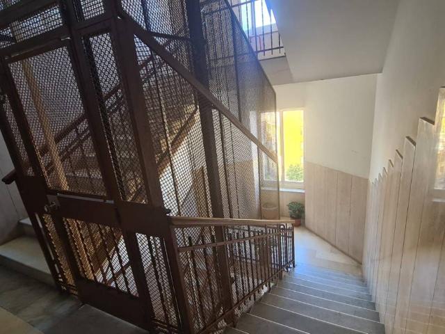 Appartamento in vendita a Napoli NA