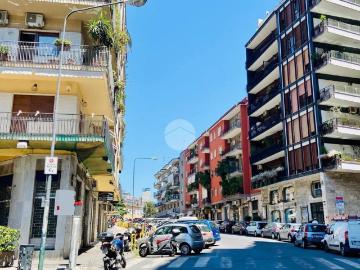 Appartamento in vendita a Napoli NA