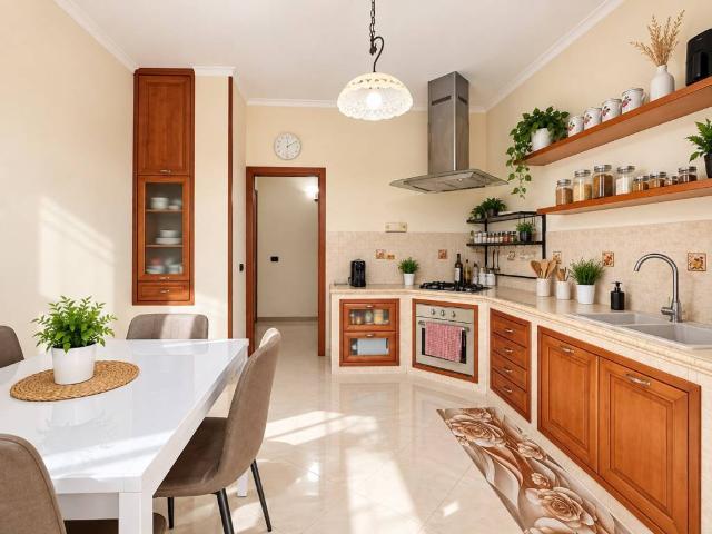 Appartamento in vendita a Napoli NA