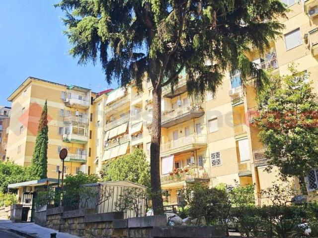 Appartamento in vendita a Napoli NA