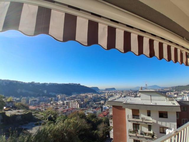 Appartamento in vendita a Napoli NA