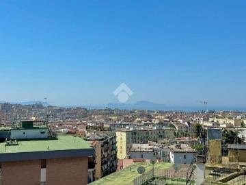 Appartamento in vendita a Napoli NA