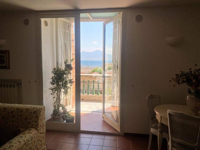 Appartamento in vendita a Napoli NA