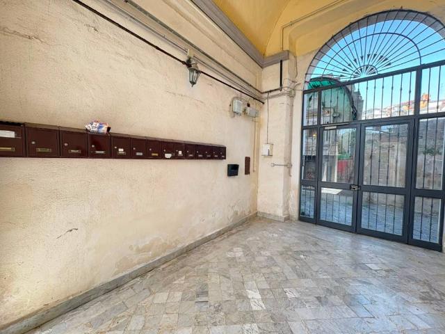 Appartamento in vendita a Napoli NA