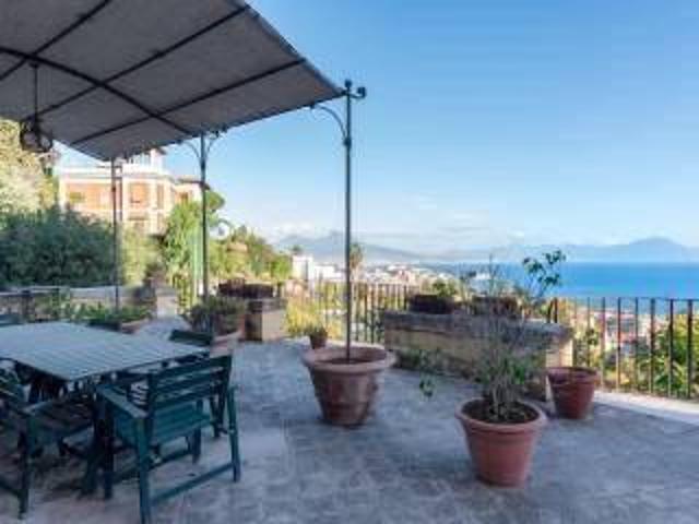 Appartamento in vendita a Napoli NA