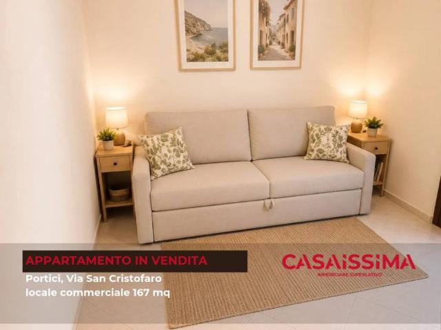 Appartamento in vendita a Napoli NA