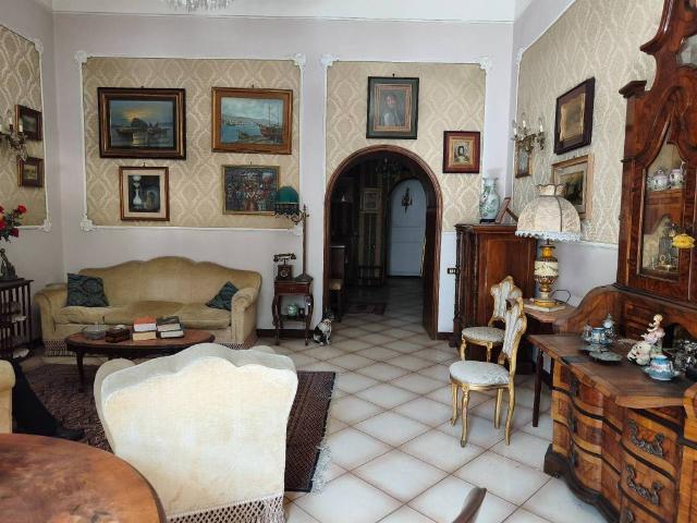 Appartamento in vendita a Napoli NA