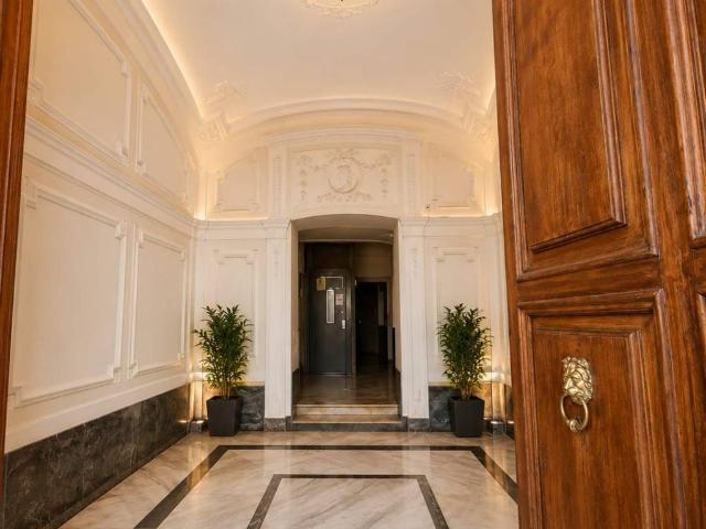 Appartamento in vendita a Napoli NA