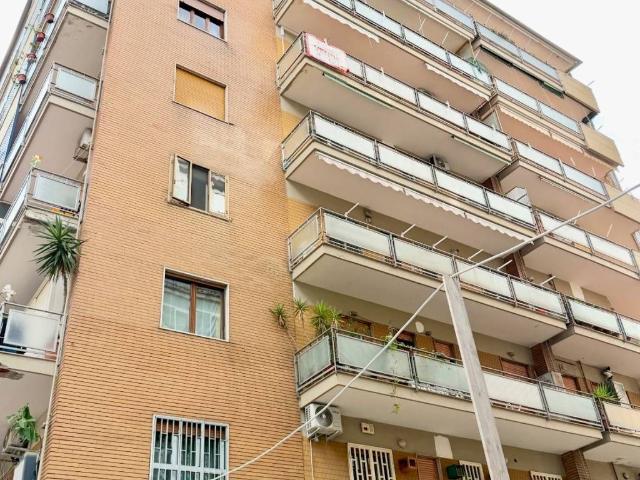 Appartamento in vendita a Napoli NA