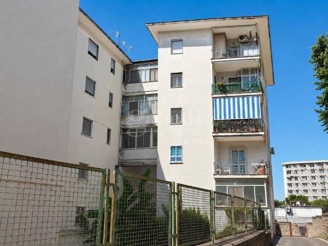 Appartamento in vendita a Napoli NA