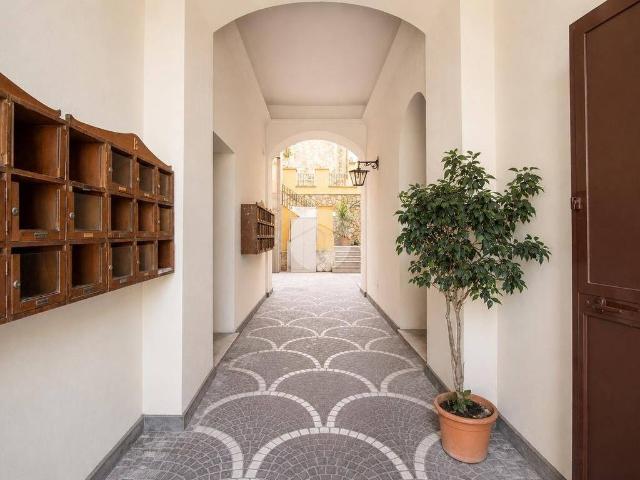 Appartamento in vendita a Napoli NA