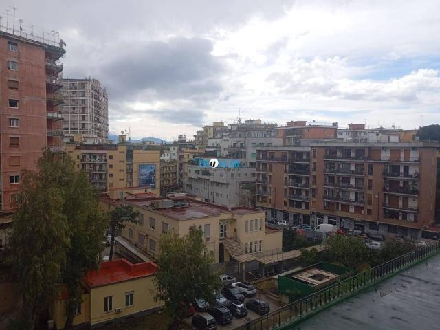 Appartamento in vendita a Napoli NA