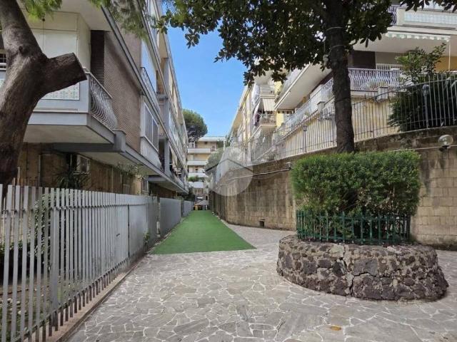Appartamento in vendita a Napoli NA
