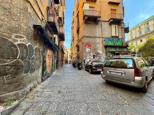 Appartamento in vendita a Napoli NA