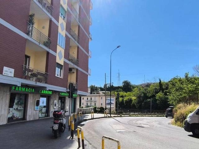 Appartamento in vendita a Napoli NA