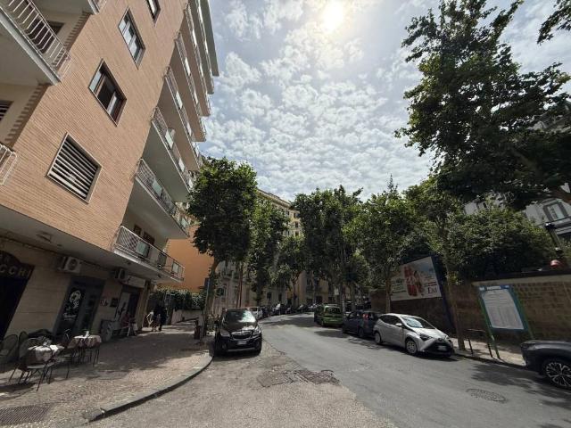 Appartamento in vendita a Napoli NA