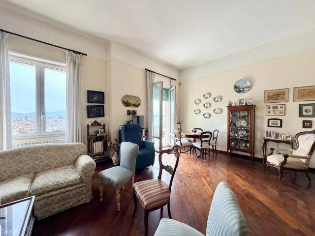 Appartamento in vendita a Napoli NA