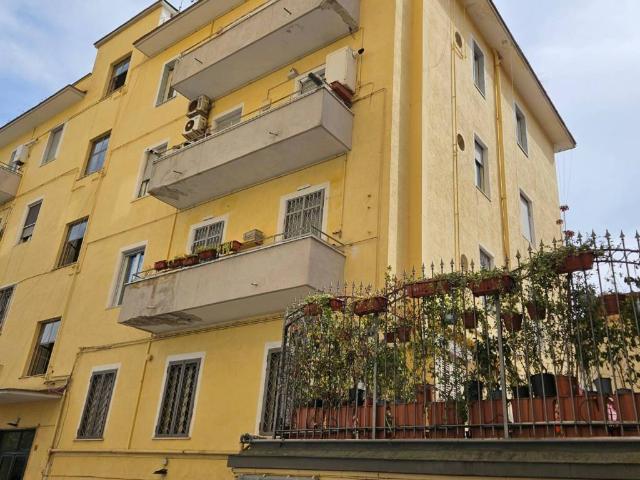 Appartamento in vendita a Napoli NA