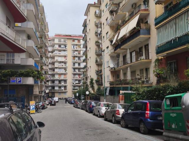 Appartamento in vendita a Napoli NA