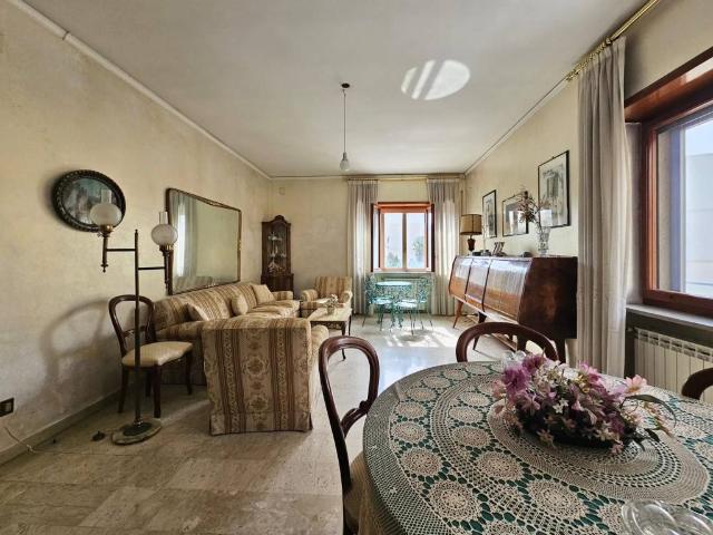 Appartamento in vendita a Napoli NA