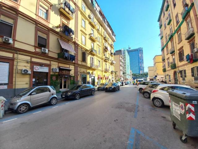 Appartamento in vendita a Napoli NA