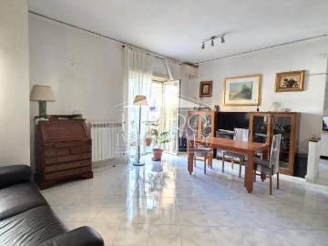 Appartamento in vendita a Napoli NA