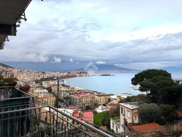 Appartamento in vendita a Napoli NA