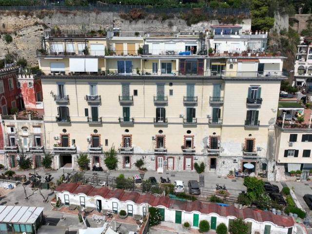 Appartamento in vendita a Napoli NA