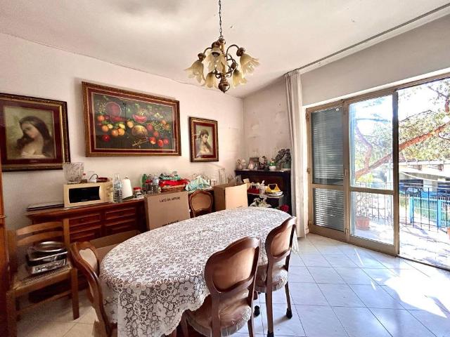 Appartamento in vendita a Napoli NA