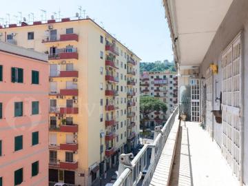 Appartamento in vendita a Napoli NA