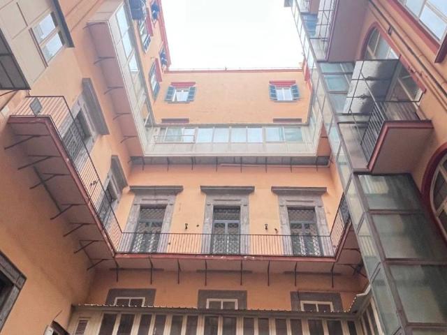 Appartamento in vendita a Napoli NA